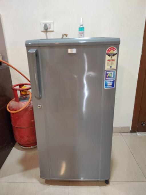 1bhk Ac Service 116 Apartment *